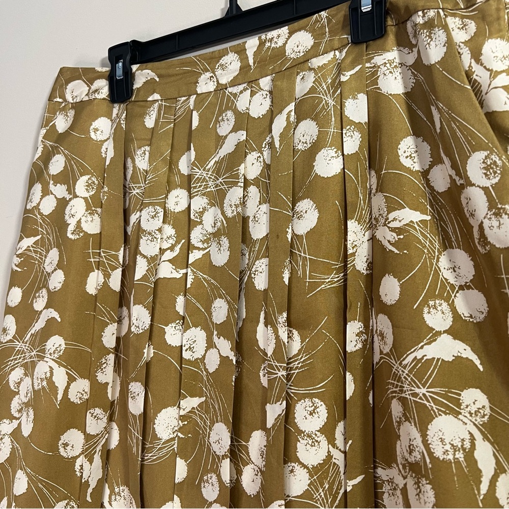 Boden Limited Edition Mustard and White Floral Pleated Silk Skirt - Size 14 EUC - Picture 3 of 8